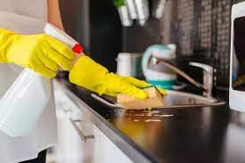 Kitchen cleaning service